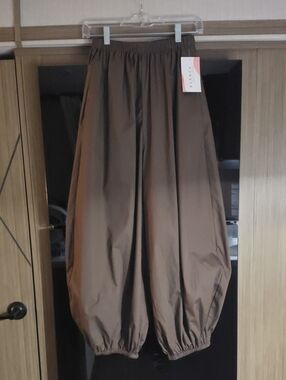 NWT  TROUSER, BALLOON PANTS BY "BLENCA YOUNG CONTEMPORARY"